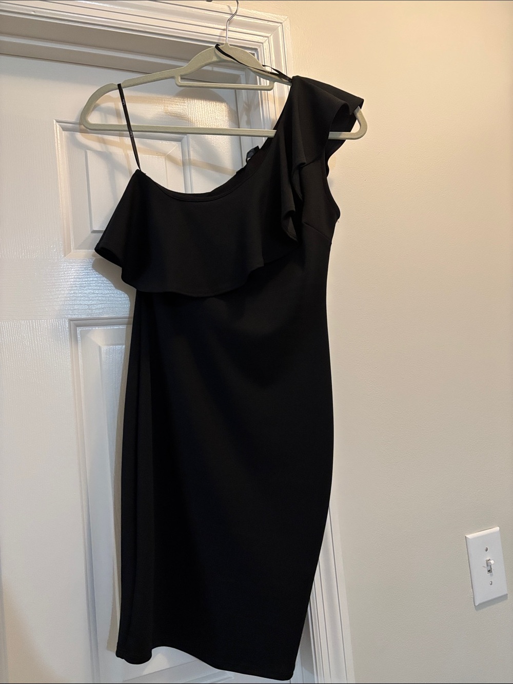 Lulus One-Shoulder Black Ruffle Bodycon Dress - Picture 6 of 8